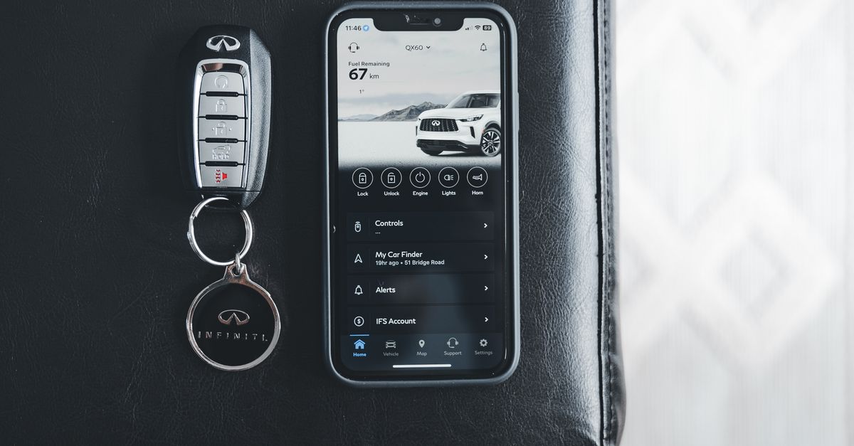 Nissan car key fob — Millburn Locksmith Inc